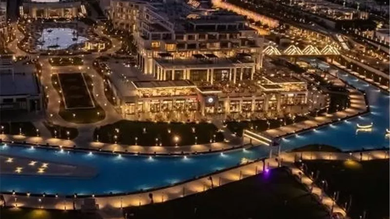 شرم الشيخ.. مدينة السلام ومنصة التاريخ