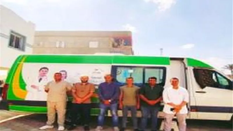 علاج 1303 مواطنا بقافلة طبية بقرية بالشرقية