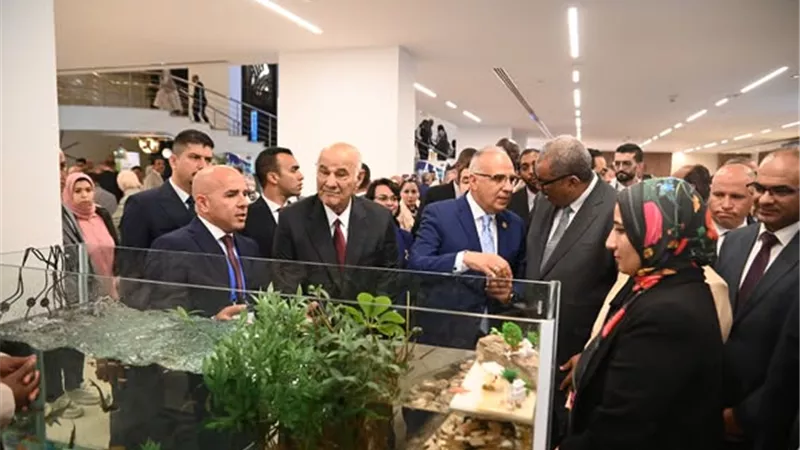 وزير الري يفتتح المعرض المقام على هامش 