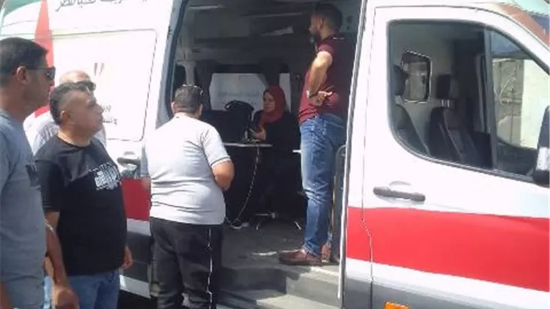 سيارات المركز التكنولوجي بميادين دمياط تيسيرا على المواطنين