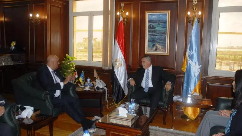 تنمية المشروعات يدرس التوسع في تمويل المشروعات الصناعية للشباب