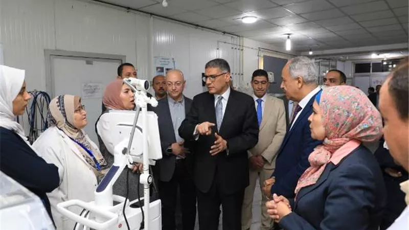 محافظ الجيزة يفتتح وحدة الرعاية فى مستشفى أكتوبر المركزى