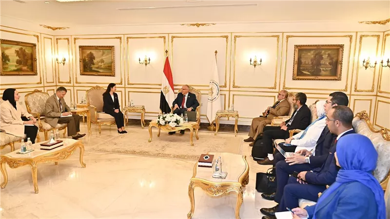 وزير الرى يلتقي الممثل المقيم لبرنامج الأمم المتحدة الإنمائي