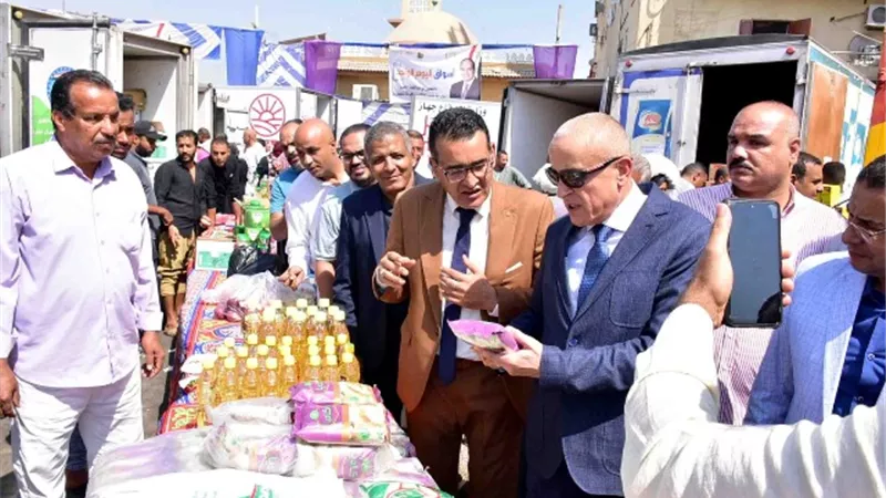 محافظ الأقصر يفتتح سوق اليوم الواحد ويمده ليوم آخر