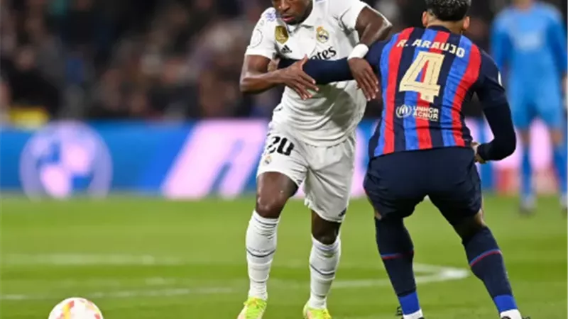 الكلاسيكو .. موعد مباراة برشلونة وريال مدريد في الدوري الاسباني