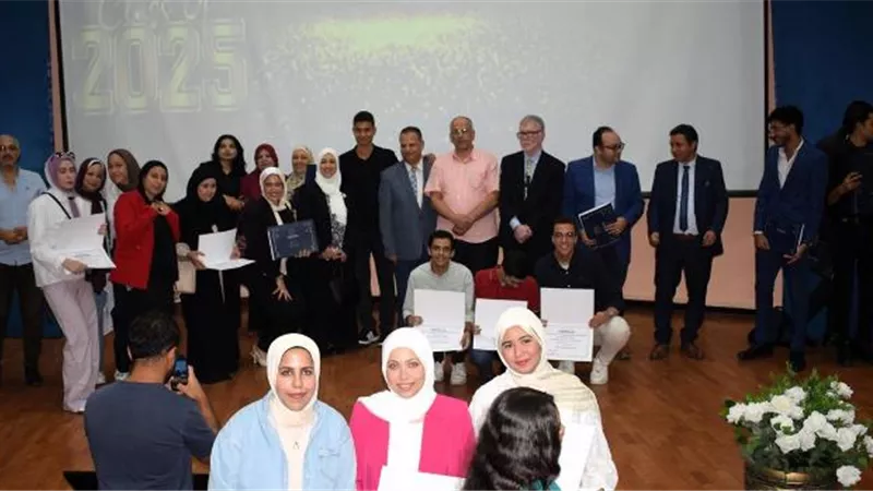 الجامعة المصرية الروسية تكرم (53) من طلاب الذكاء الإصطناعى.. بالأسماء