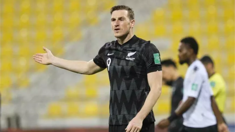 إصابة قائد منتخب نيوزيلندا وشكوك حول مشاركته أمام تشيلسي