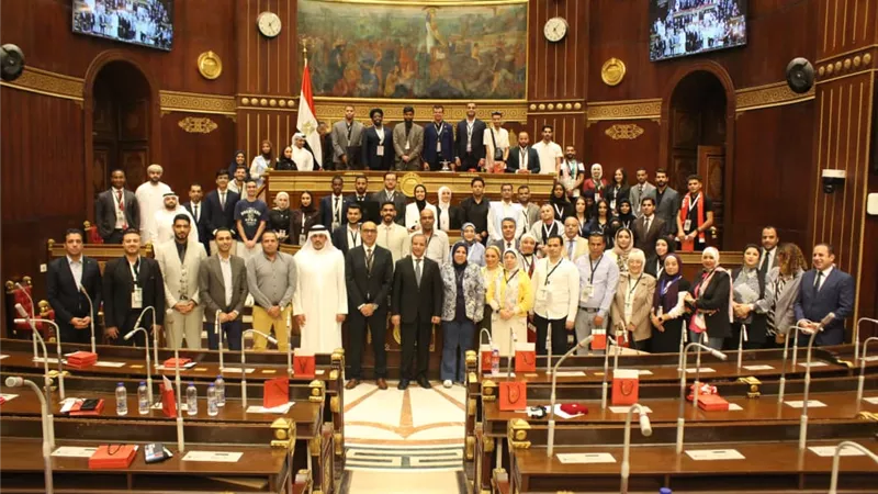 الشباب العربي يزور مجلس الشيوخ