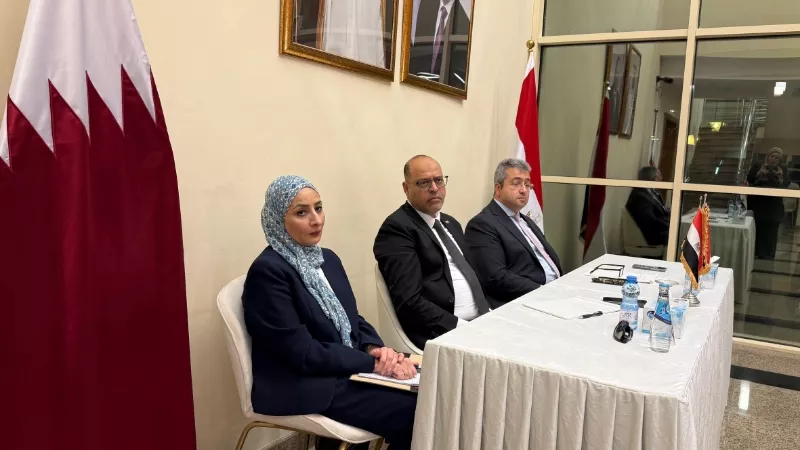 وزير العمل يلتقي ممثلي الجالية المصرية في قطر