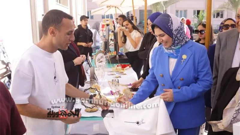 نائب محافظ دمياط تتفقد معرض منتجات الطلاب
