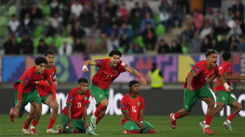 المغرب يكتب التاريخ و يطيح بـ فرنسا ويتأهل لنهائي كأس العالم للشب