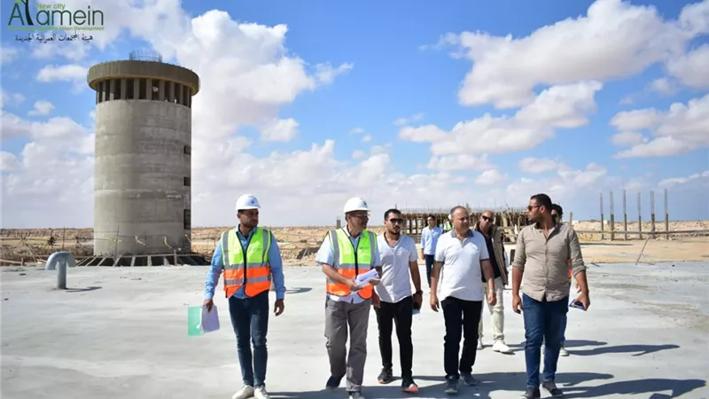 بالصور.. جولة ميدانية لمتابعة مشروع خزانات العلمين الجديدة