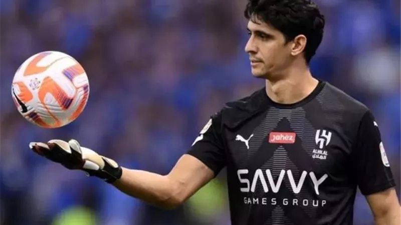 الهلال يجدد رسميا عقد المغربي ياسين بونو حتى 2028