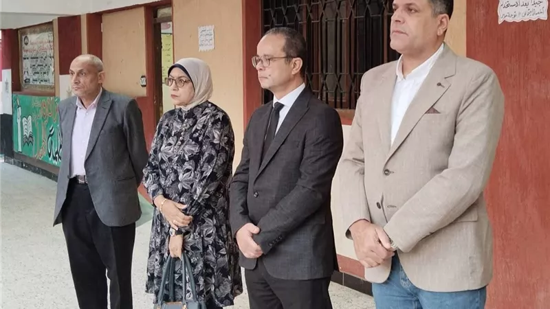 مدير تعليم دمياط يتفقد مدارس كفر البطيخ