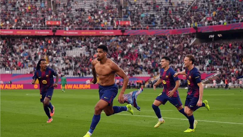برشلونة يهزم جيرونا في الوقت القاتل ويتصدر الدوري الإسباني مؤقتًا