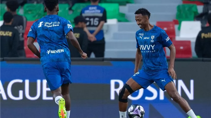 الهلال يكتسح الاتفاق بخماسية في الدوري السعودي