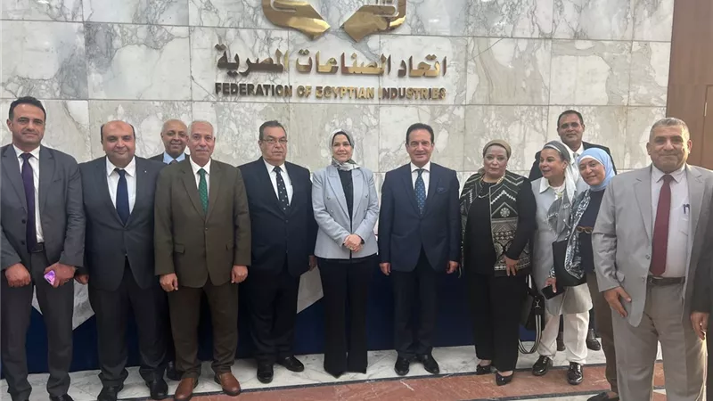 الضرائب: حريصون على التواصل المستمر مع اتحاد الصناعات