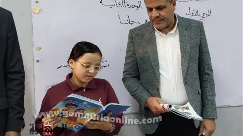 مدير تعليم دمياط يشيد بإنضباط مدرسة ويحيل أخرى للتحقيق