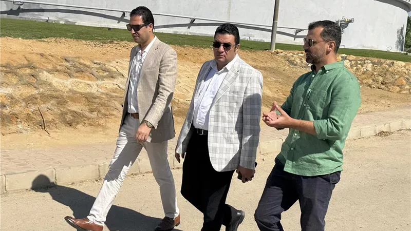 رئيس جهاز القاهرة الجديدة يتفقد محطات المعالجة بطريق العين السخنة