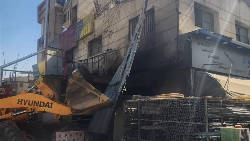 جهاز القاهرة الجديدة يضرب بيد من حديد ضد المخالفات والإشغالات