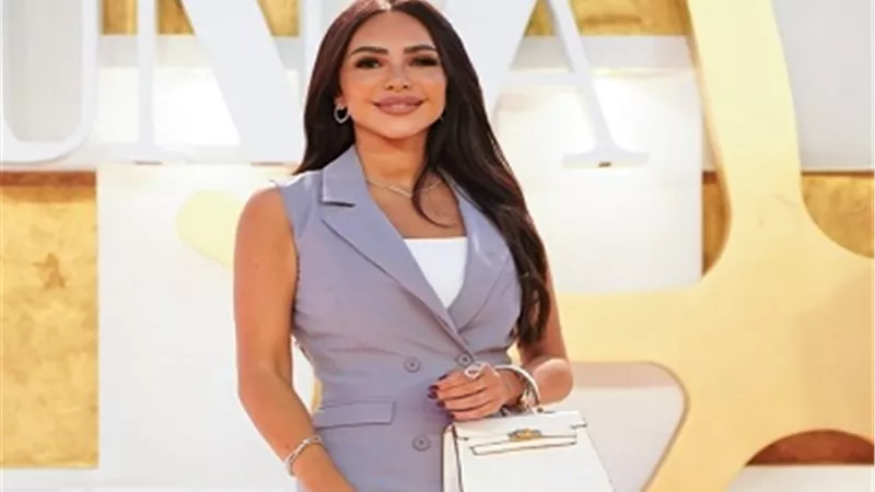 إنجي علاء تشيد بفيلم 