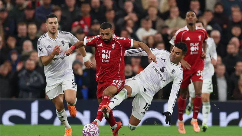 بمشاركة صلاح.. ليفربول يسقط أمام مانشستر يونايتد في الدوري الإنجليزي