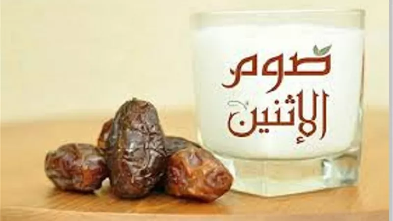 حكم الجمع بين صوم الكفارة وصوم يوم الاثنين؟