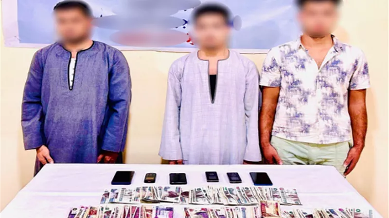 ضبط 3 متهمين انتحلوا صفة موظفى بنوك واستولوا على أموال المواطنين