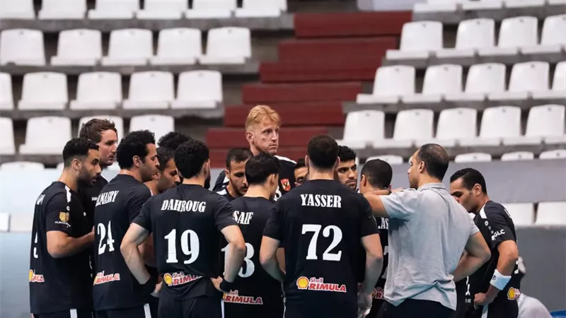 رجال يد الأهلي يلتقي منتدى درب السلطان المغربي في نهائي إفريقيا