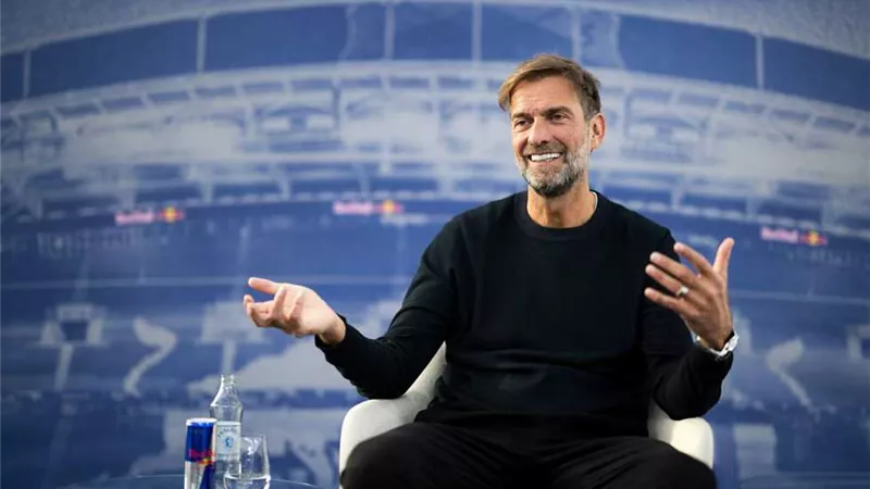 ليفربول فقط.. كلوب يحسم موقفه من تدريب أندية الدوري الإنجليزي
