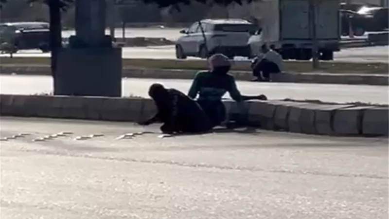 ضبط طفلتين أجنبيتين لسرقتهما قطعا حديدية بطريق الواحات