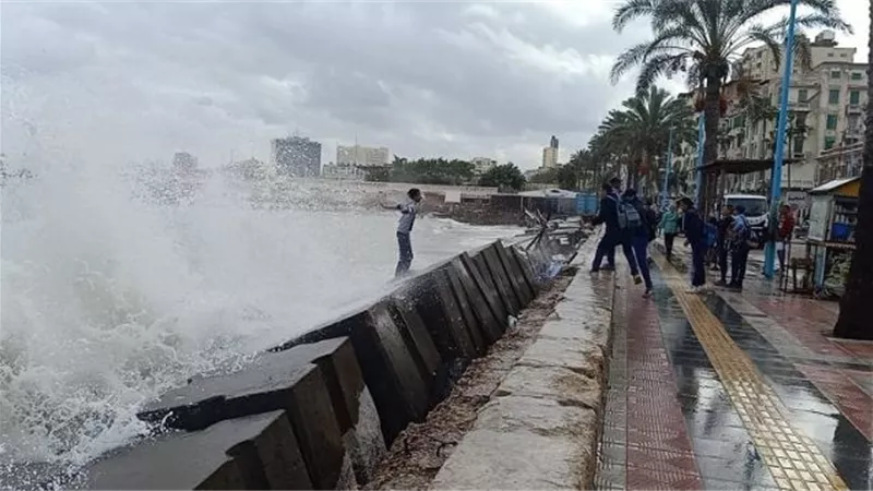 الأرصاد: نوة الرياح الصليبي بدأت اليوم.. غير ممطرة وتقتصر على الإسكندرية