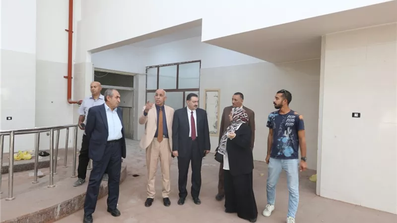 ابراهيم يتابع أعمال التطوير بمعامل ومدرجات طب بيطري كفر الشيخ