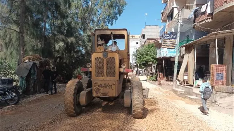 رفع كفاءة وتمهيد الطرق بسيدي سالم