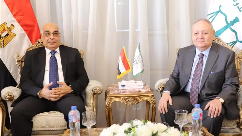 وزير العدل يزور مجلس الدولة لبحث تعزيز أوجه التعاون لخدمة العدالة