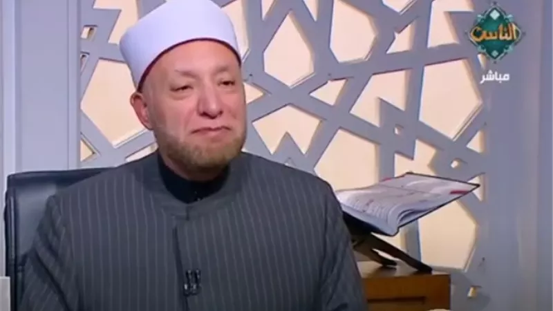 ما الحكمة من سؤال الله الملائكة عن عباده؟.. أمين الفتوى يجيب