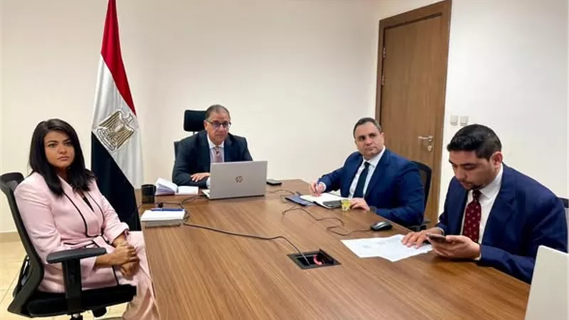 نائب وزير الخارجية يبحث مع 