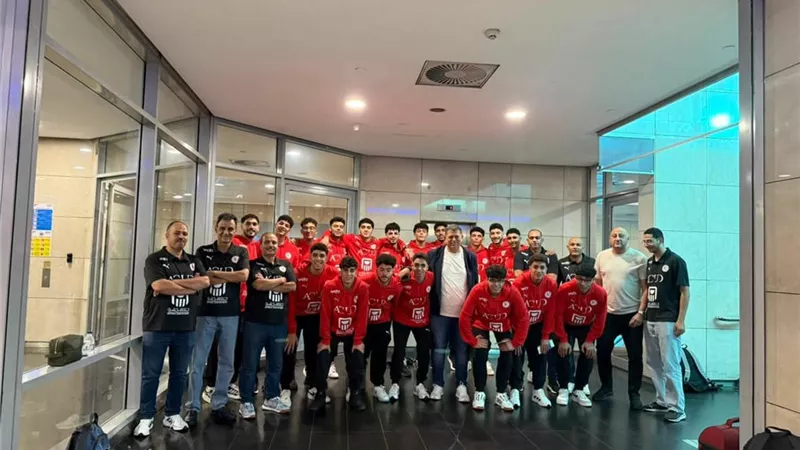 منتخب الناشئين ٢٠٠٨ يغادر إلى المغرب استعدادا لبطولة العالم