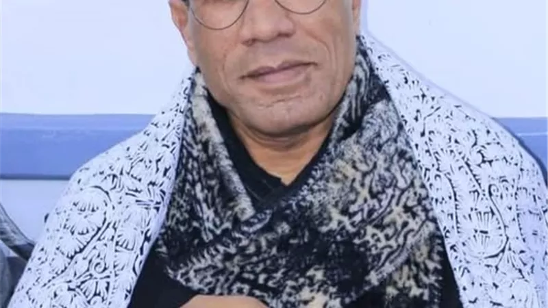 وزير الأوقاف يهنئ