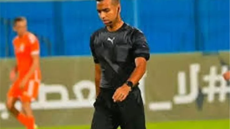 الاتحاد يشكو حكم مباراة الأهلي ويطالب بإيقافه