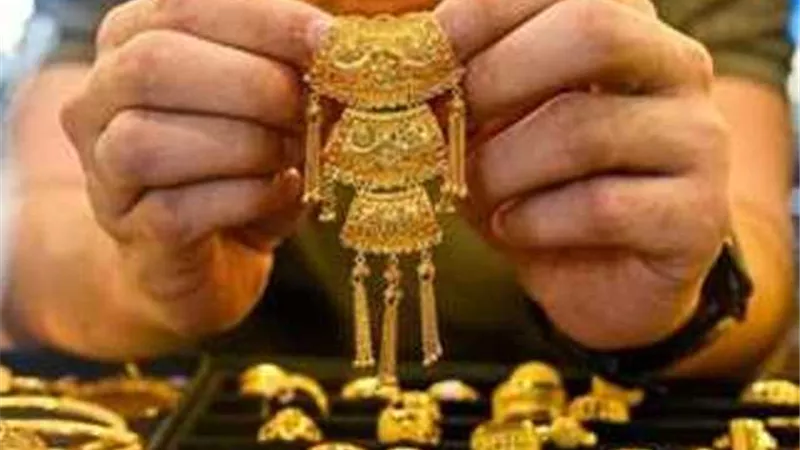 لأول مرة في التاريخ.. عيار 18 يلامس الـ5000 جنيه