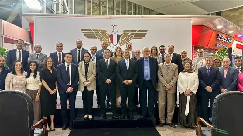 مطار القاهرة الأول عالميا فى إستخدام الذكاء الإصطناعى