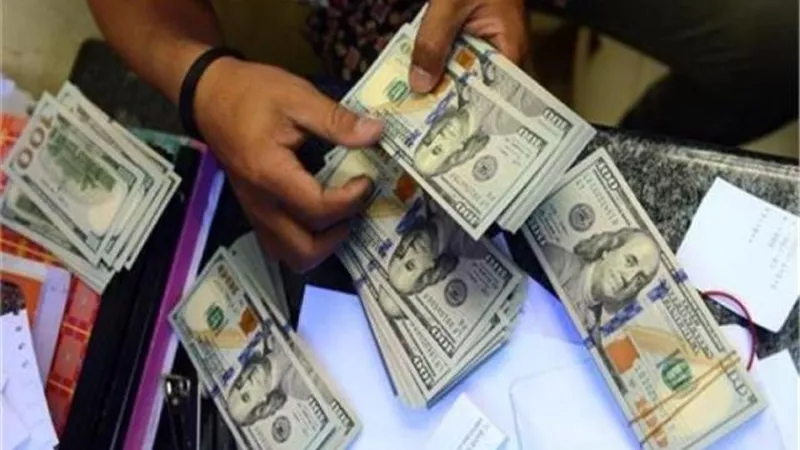 بـ 4 ملايين جنيه.. ضبط قضايا عملة