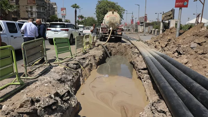 الانتهاءمن أعمال الحفرالنفقي لكابلات تغذية محطات مياه جزيرة الذهب