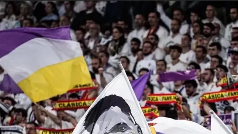 قبل الكلاسيكو .. فينيسيوس جونيور يوجه رسالة إلى جمهور ريال مدريد
