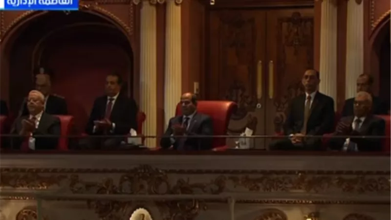 الرئيس السيسي يشاهد فيلمًا تسجيليًا بعنوان 