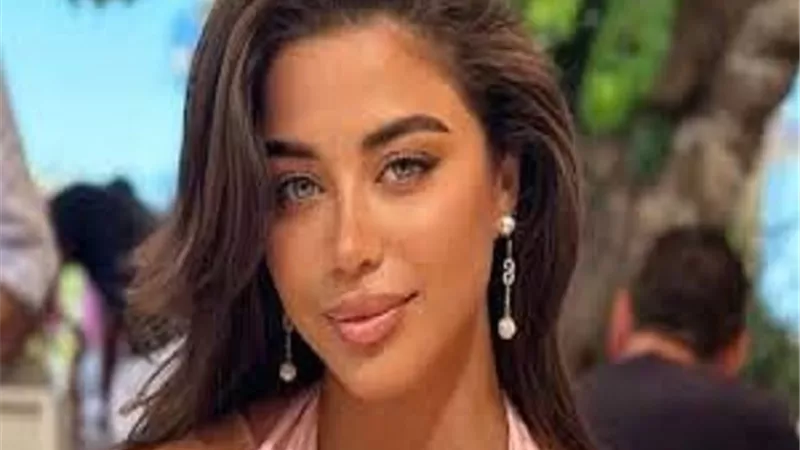 يارا السكري شقيقة عصام السقا فى 