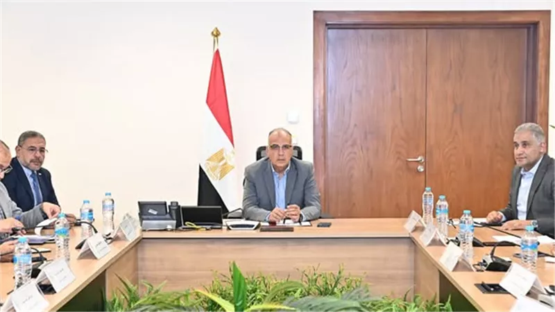 وزير الري يؤكد مواصلة الاستعدادات للتعامل مع موسم الأمطار الغزيرة