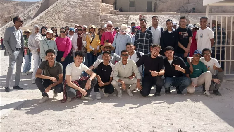 تدريب ميدانى لطلاب آثار جامعة الأقصر بوادى الملوك والأشراف