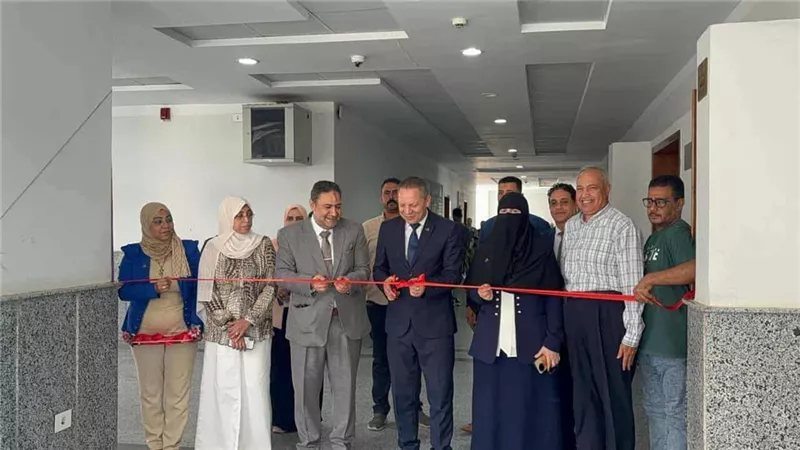 رئيس جامعة دمياط يفتتح حملة 